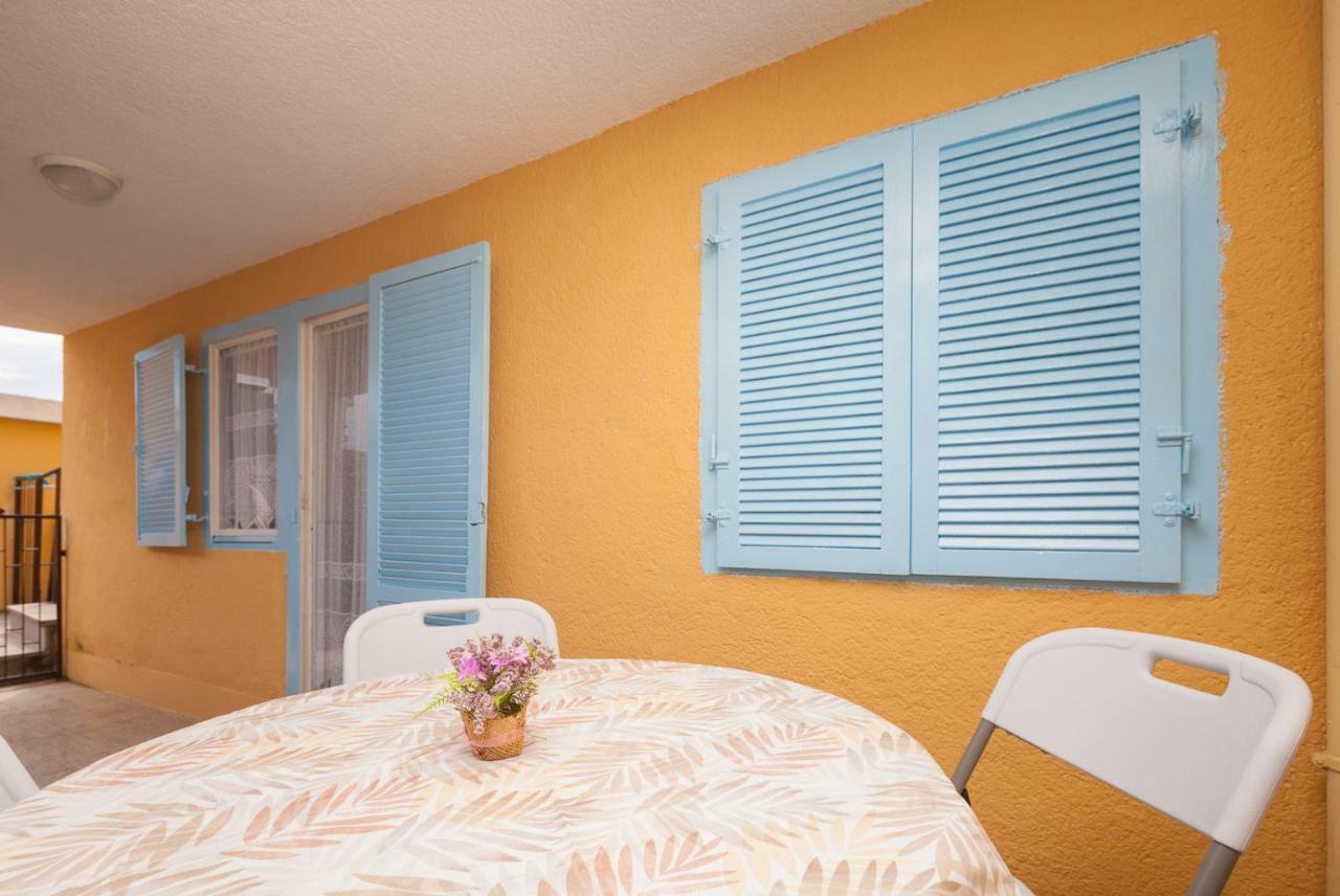 Ferienwohnung Miramare Pomer Exterior foto